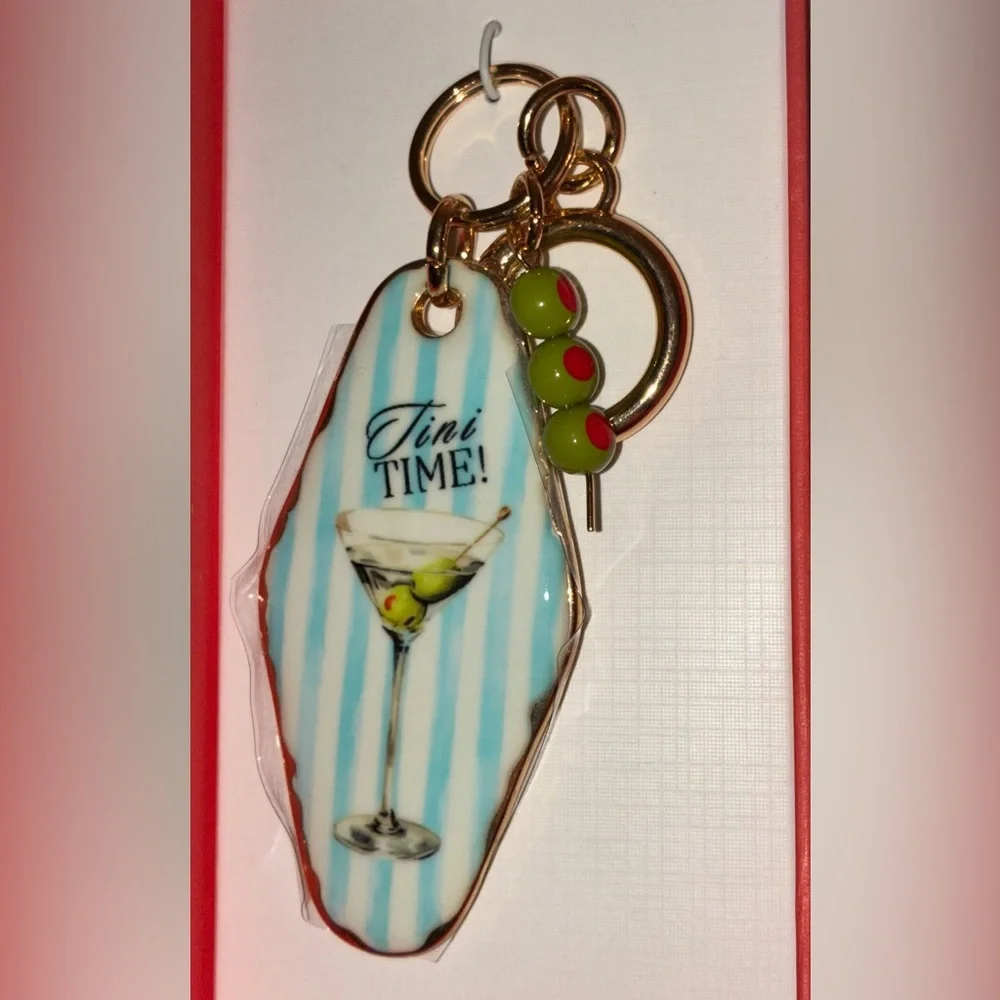 PIPER K Retro Style Motel Hotel Key Tini Time Olives Keychain Bag Charm NEW NWT